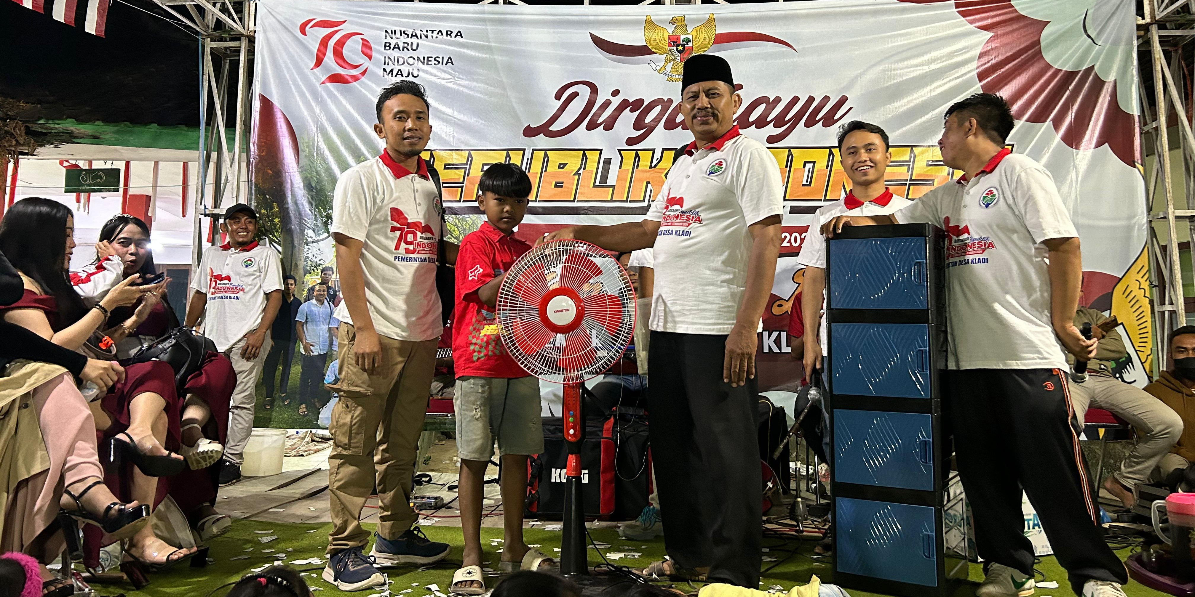 HUT RI KE 79 - PENERIMA KIPAS ANGIN HUT RI KE 79